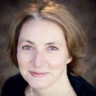 Author / Speaker - Helen Bynum