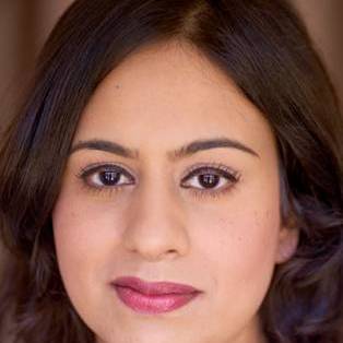Author / Speaker - Sara Khan